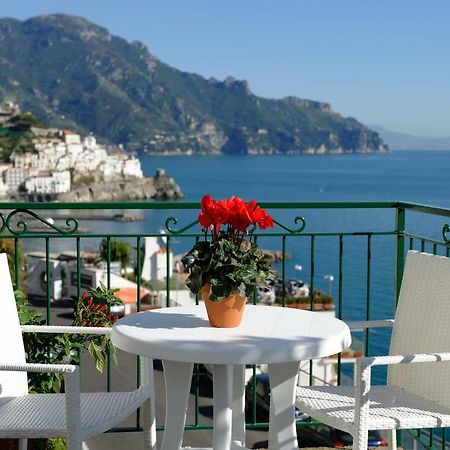 Amalfi Blue Flowers A Exterior foto