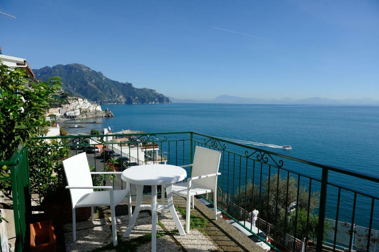 Amalfi Blue Flowers A Exterior foto